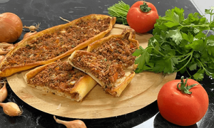 Kıymalı Pide